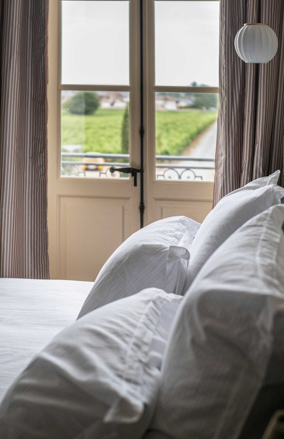 Literie confortable d'hotelerie de luxe