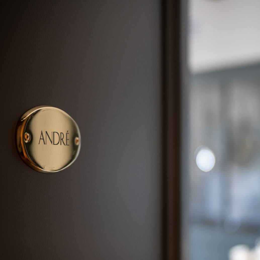 Porte-de-la-chambre-André